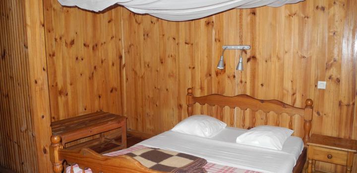 Voyage sur-mesure, Bungalows en bois dans la nature